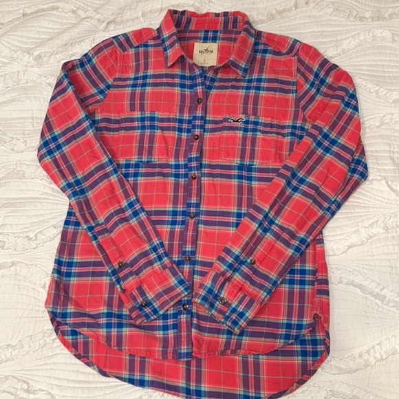 Hollister Tops - HOLLISTER — pink & blue plaid button down